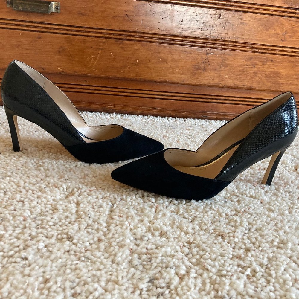 Women's White House Black Market Natalee Black Faux Suede Pump, Size 8 1/2